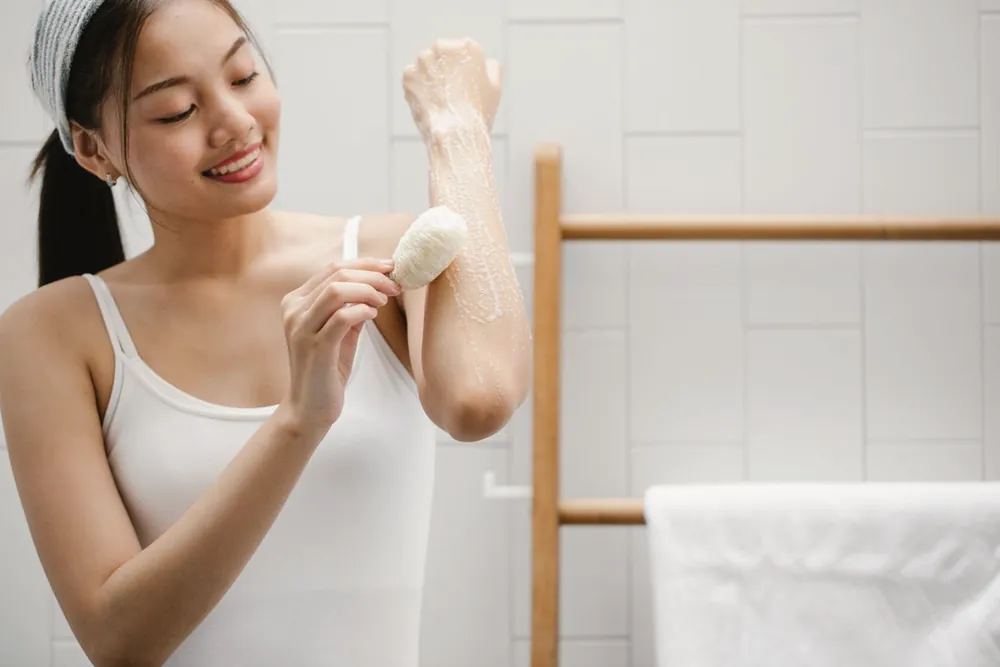 Chăm sóc da tay mềm mịn